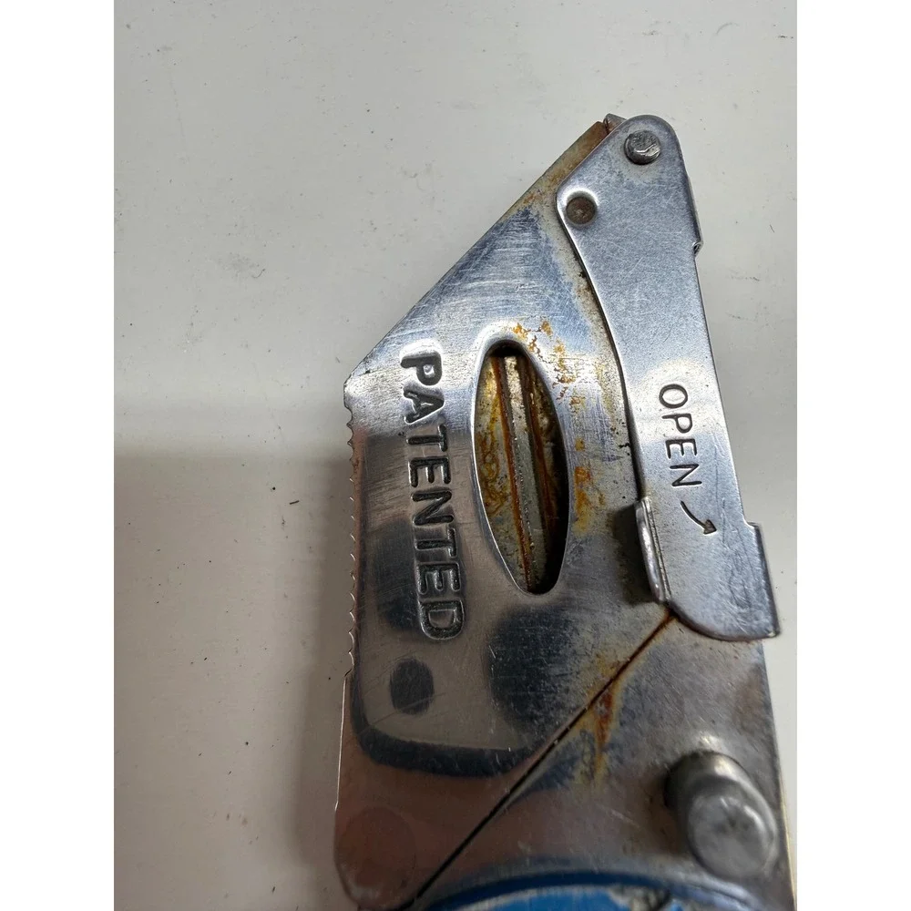 Sheffield Folding Utility Knife Blue Textured Aluminum Handle Pocket Clip